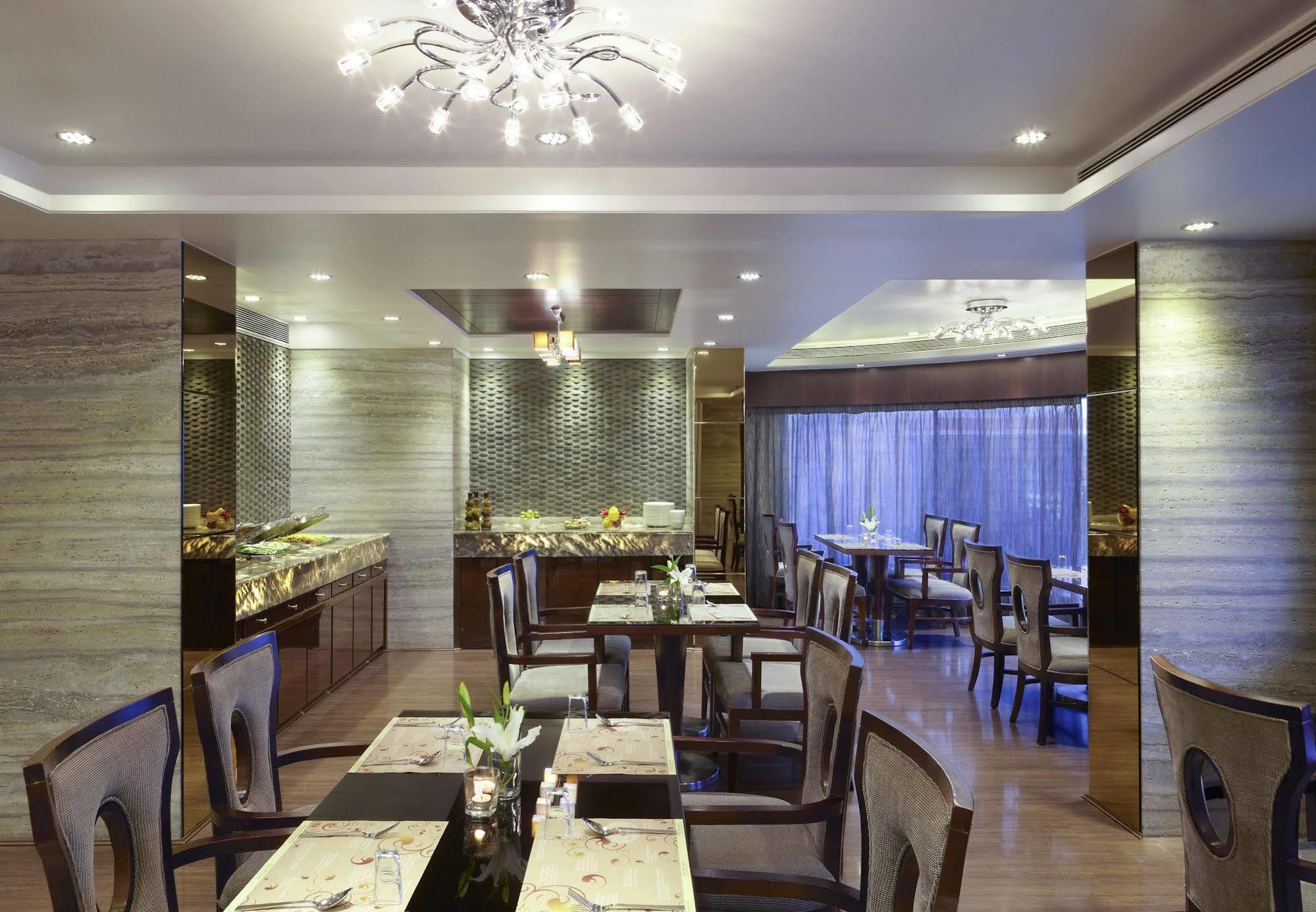 Hotel Suba Galaxy Mumbai Exterior foto